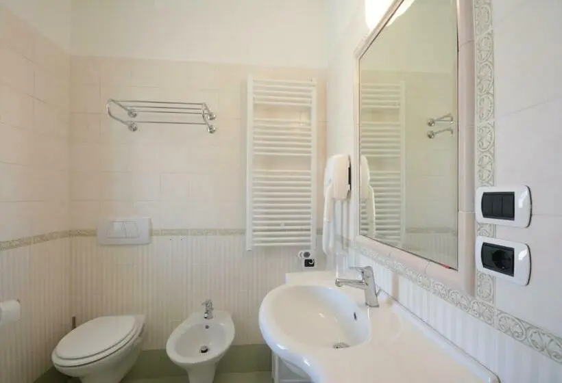 استودیوی استاندارد, Residence Hotel Alba Palace
