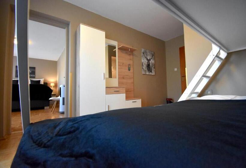 اتاق لوکس با بالکن, Rooms & Amoria Spa For Adults Only   Hotel Jägerhof Wörthersee