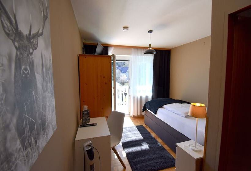 اتاق استاندارد یک تخته با بالکن, Rooms & Amoria Spa For Adults Only   Hotel Jägerhof Wörthersee