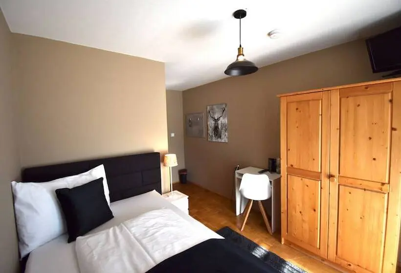 Standard Yhden Hengen Huone Parveke, Rooms & Amoria Spa For Adults Only   Hotel Jägerhof Wörthersee