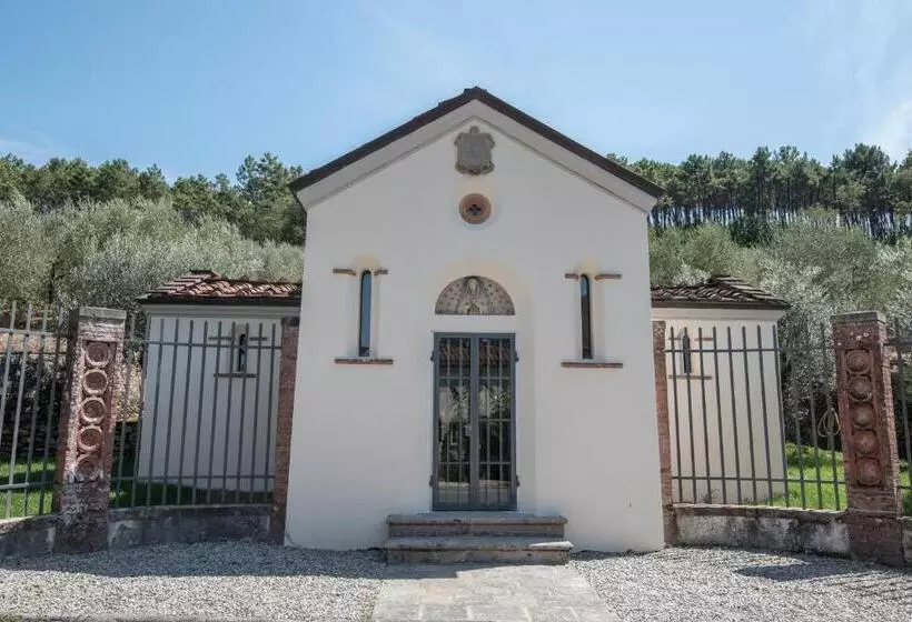 سوییت لوکس, Albergo Villa Marta