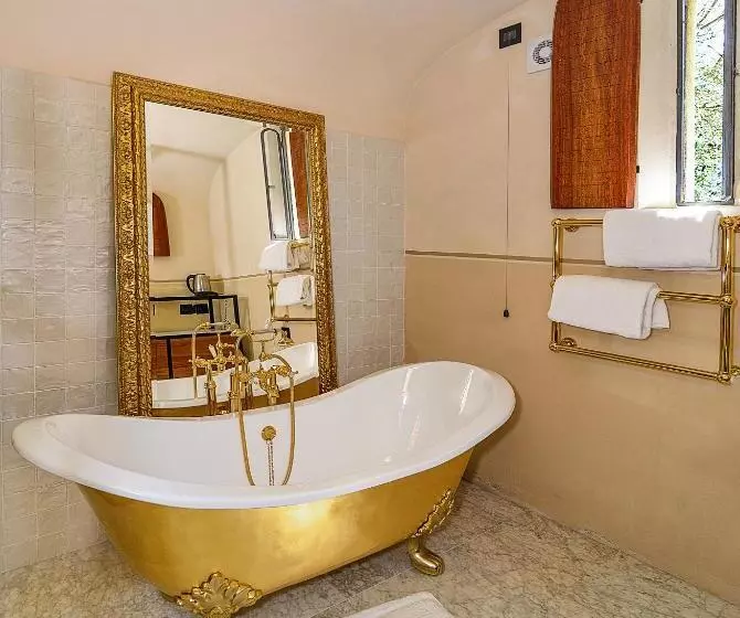 سوییت لوکس, Albergo Villa Marta