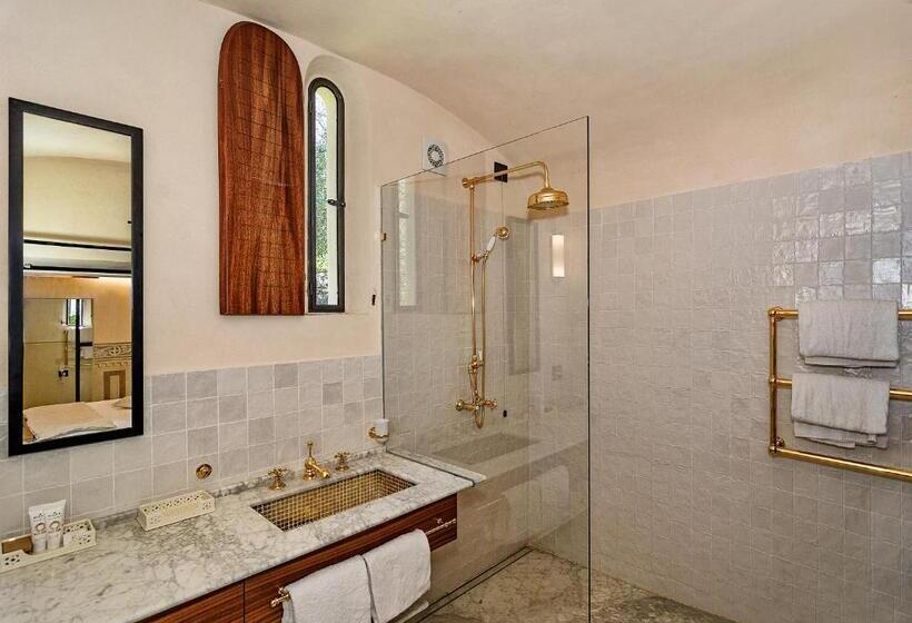 디럭스 스위트, Albergo Villa Marta