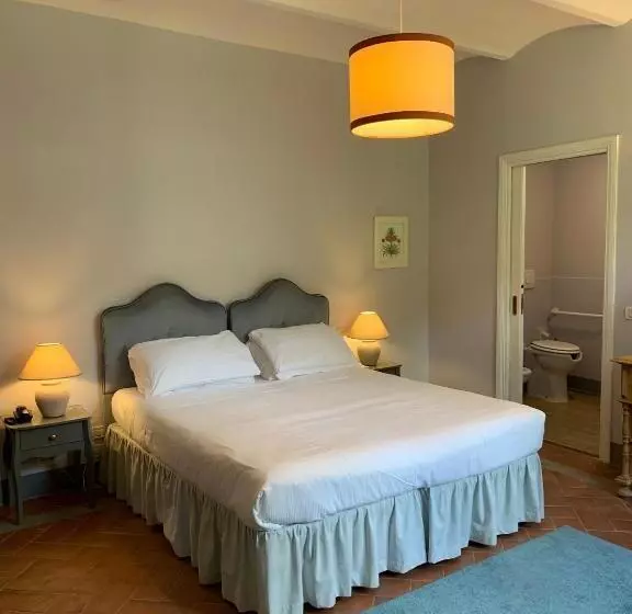 اتاق لوکس سه تخته, Albergo Villa Marta