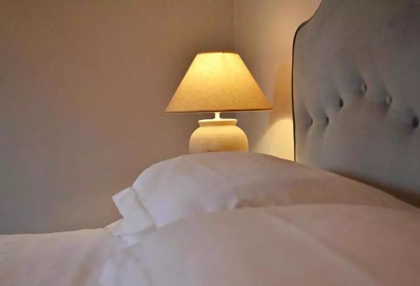 اتاق لوکس سه تخته, Albergo Villa Marta
