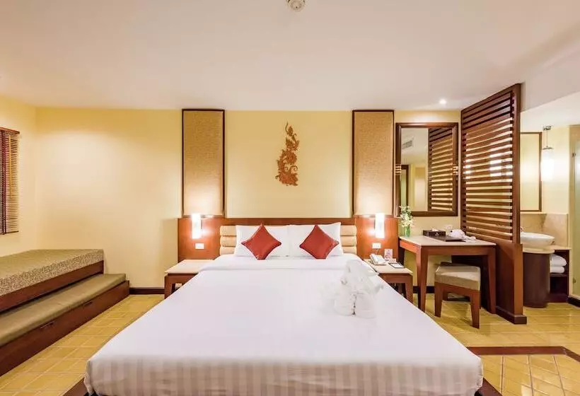 اتاق لوکس, Duangjitt Resort, Phuket