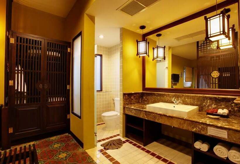 Deluxe Bungalow, Duangjitt Resort, Phuket