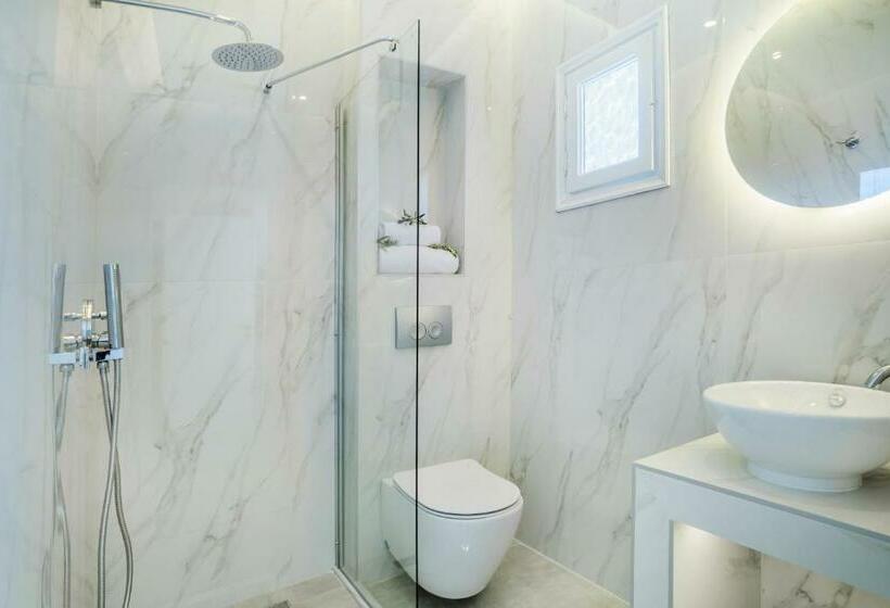 סוויטת ג'וניור, Afitis Boutique