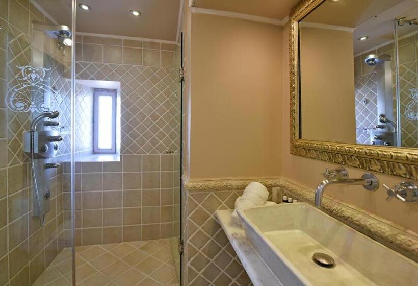 غرفة قياسية مزوَّدة بشُرفة, Angelica Boutique