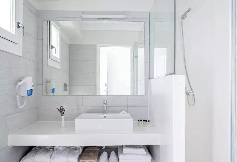 オーシャンビューのプレミアムルーム。, Archipelagos Hotel   Small Luxury Hotels Of The World