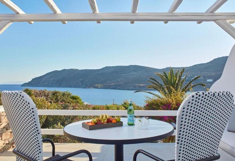 带按摩浴缸和海景的套房, Archipelagos Hotel   Small Luxury Hotels Of The World