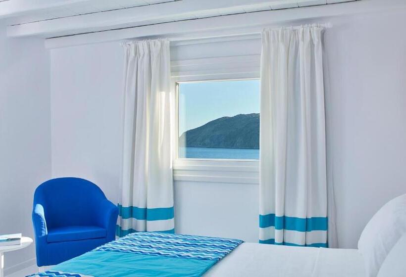 带按摩浴缸和海景的套房, Archipelagos Hotel   Small Luxury Hotels Of The World