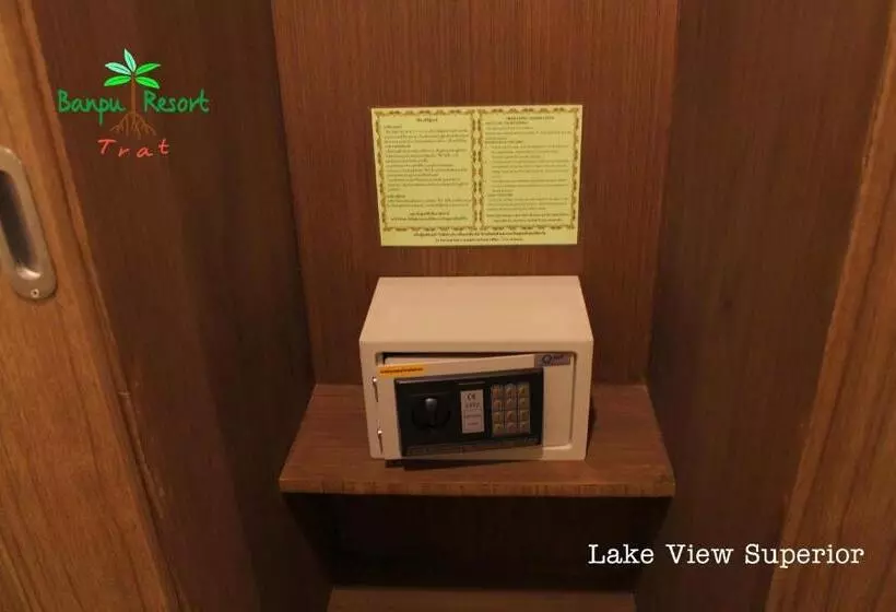 Superior room with lake view, Banpu Resort Trat
