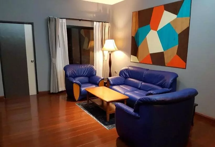 Suite with lake view, Banpu Resort Trat