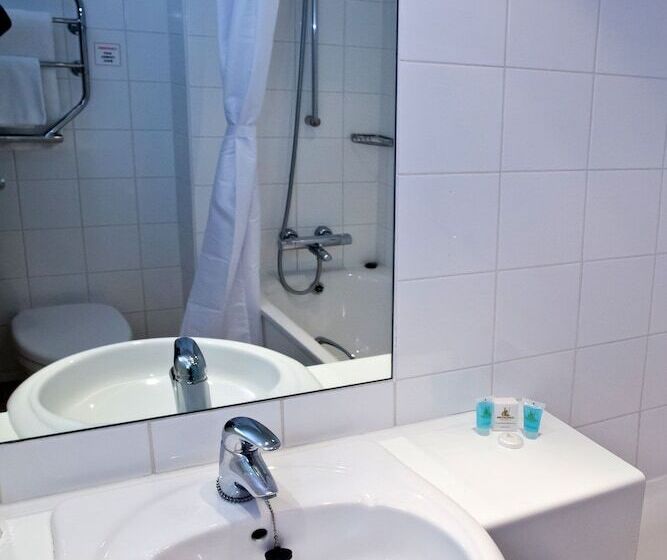 스탠다드 룸, Britannia Hotel Bolton