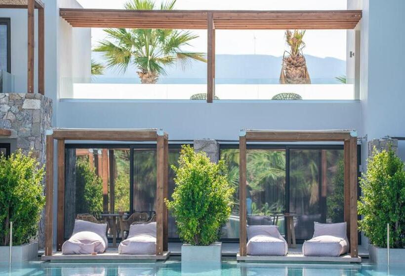 סוויטת ג'וניור דלוקס, Caravia Beach