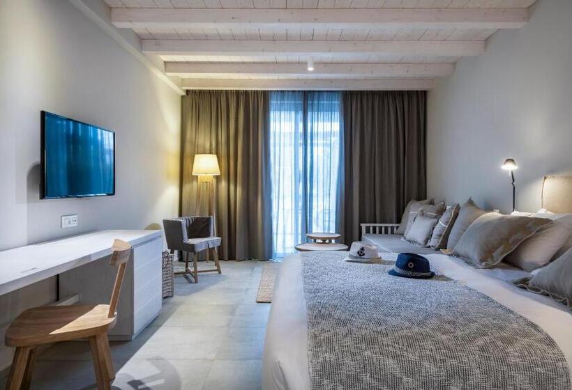 Полулюкс Повышенной Комфортности, Caravia Beach