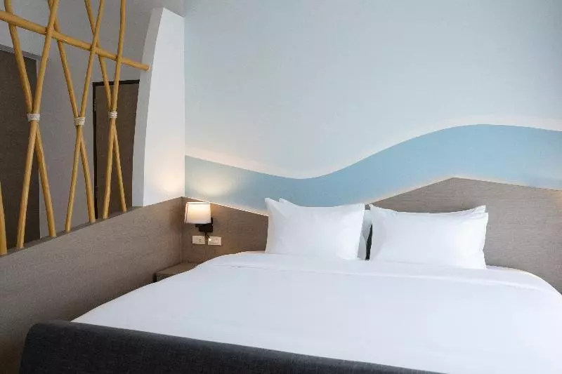 キングサイズベッドのスイートルーム, Centara Life Cha Am Beach Resort Hua Hin