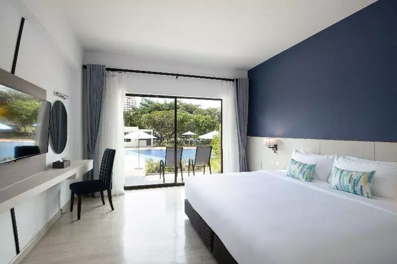 テラス付きデラックスルーム, Centara Life Cha Am Beach Resort Hua Hin