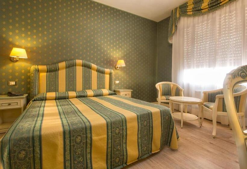 舒适型房间, Conterie