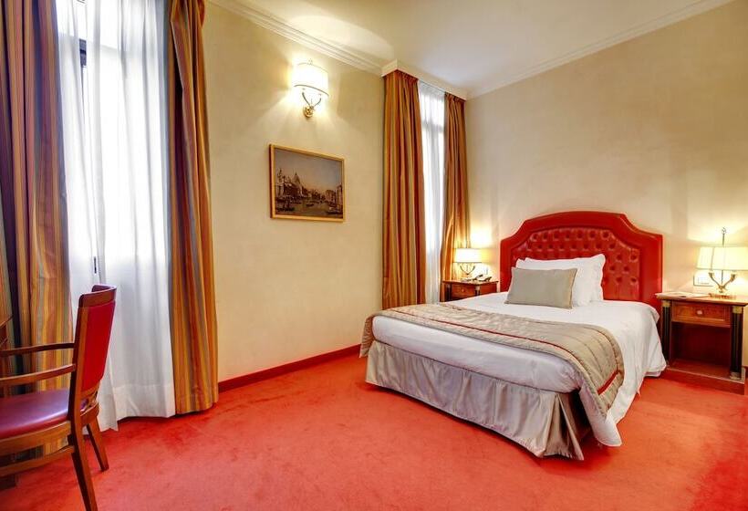 اتاق استاندارد یک نفره, Dona Palace