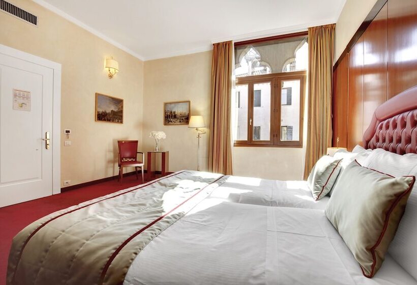 اتاق لوکس, Dona Palace
