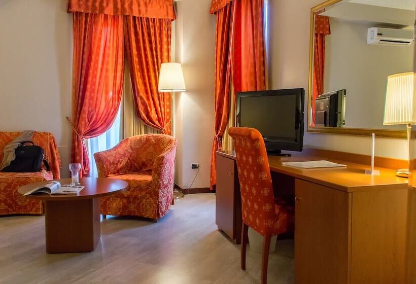 标准三人间, Excel Hotel Roma Ciampino