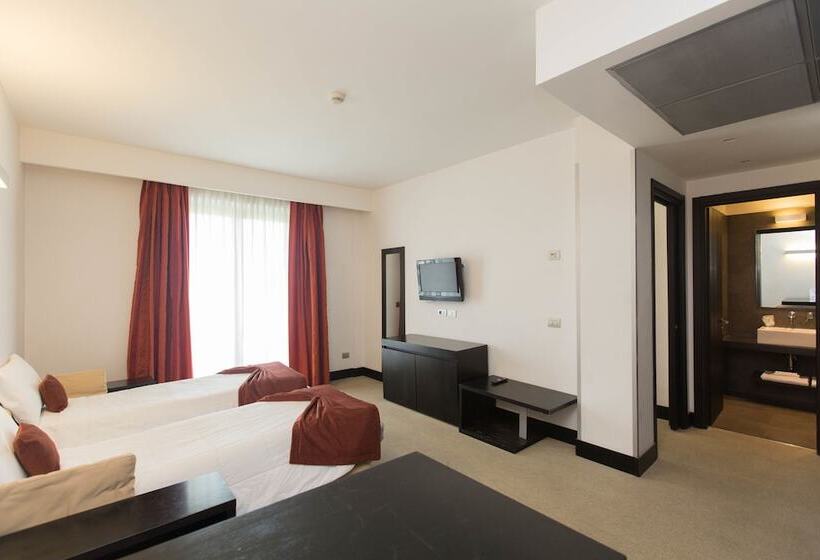 اتاق استاندارد چهار تخته, Excel Hotel Roma Ciampino