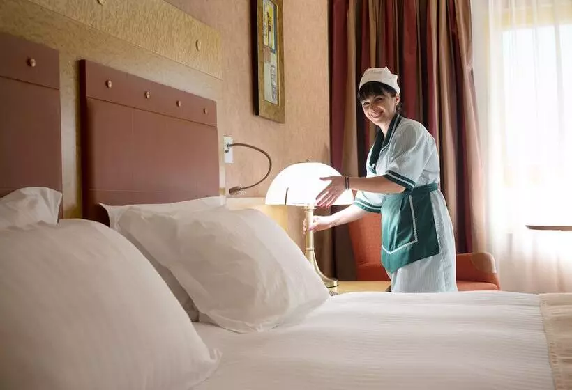 プレミアムルーム, Holiday Inn Athens Attica Av, Airport W., An Ihg