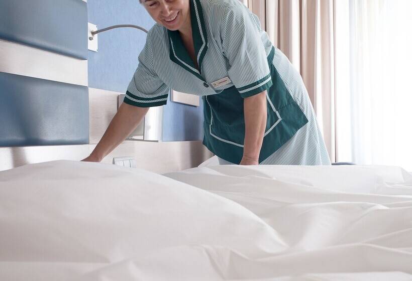 اتاق استاندارد برای معلولان, Holiday Inn Athens Attica Av, Airport W., An Ihg