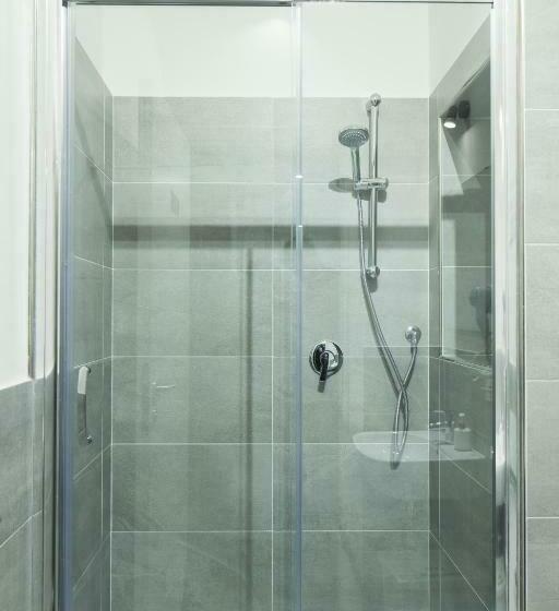 اتاق استاندارد با سرویس بهداشتی مشترک, Loggia Fiorentina