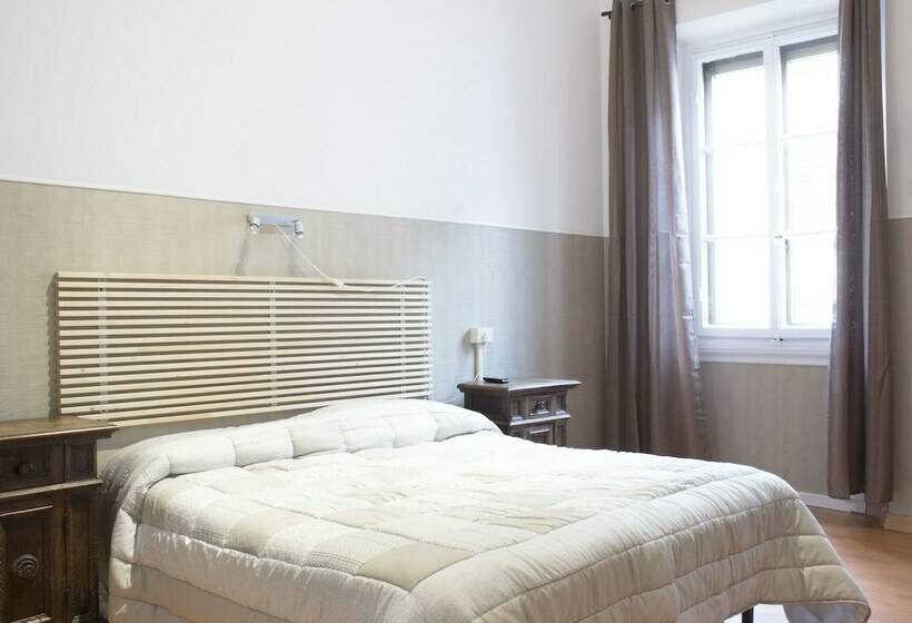 اتاق استاندارد با سرویس بهداشتی مشترک, Loggia Fiorentina