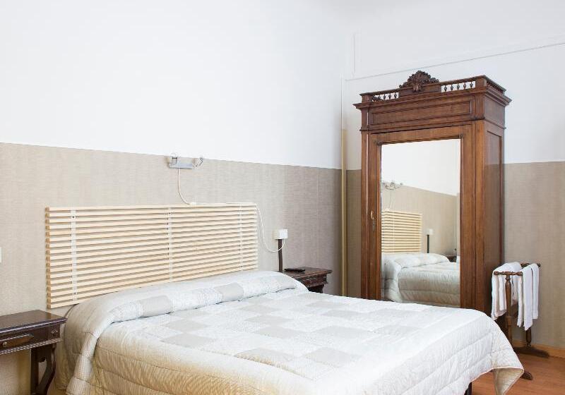 اتاق استاندارد با سرویس بهداشتی مشترک, Loggia Fiorentina