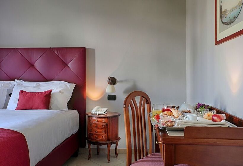 اتاق استاندارد سه نفره, Montespina Park