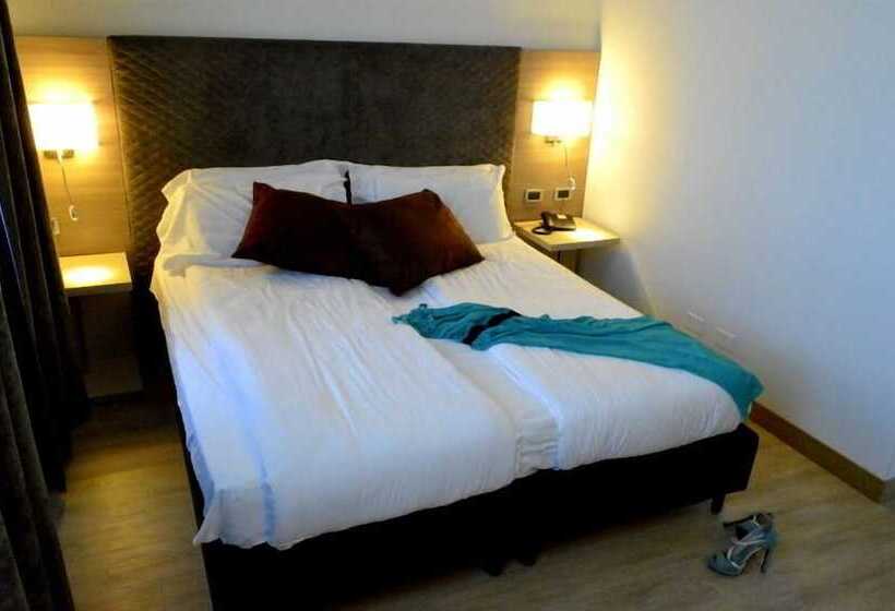 חדר סטנדרט, Omnia