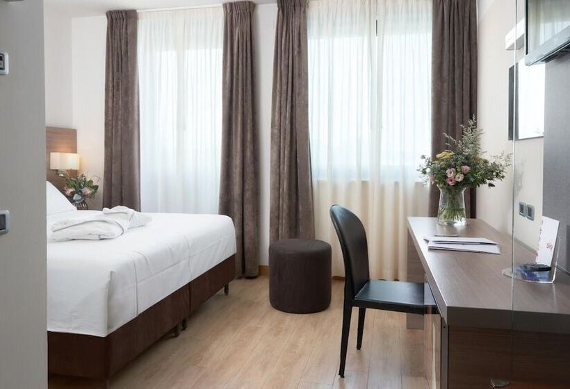 חדר סטנדרט, Omnia