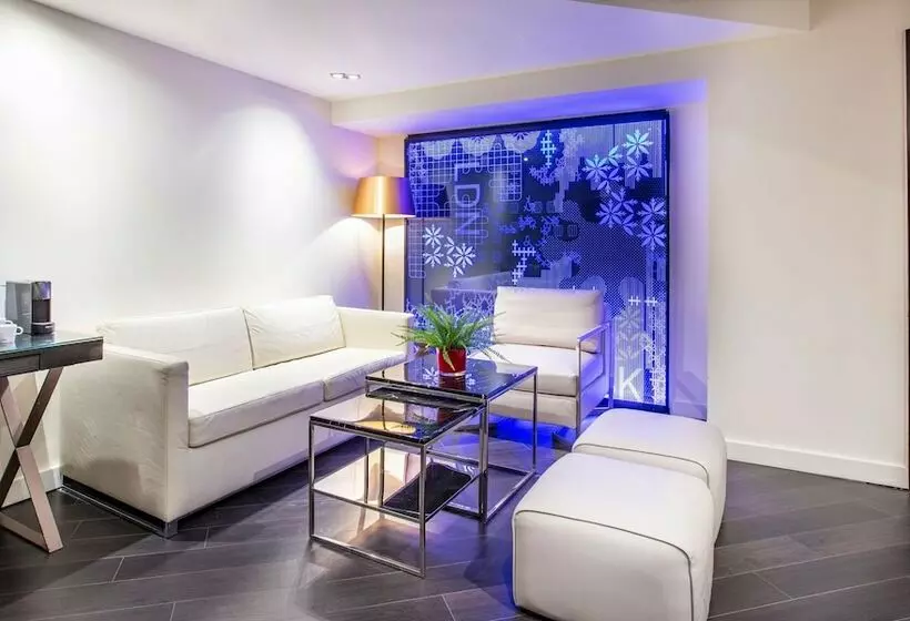 سوییت, Park Plaza London Riverbank