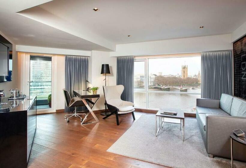 강 전망 스위트, Park Plaza London Riverbank