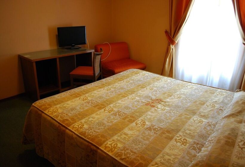 غرفة قياسية, Tre Torri