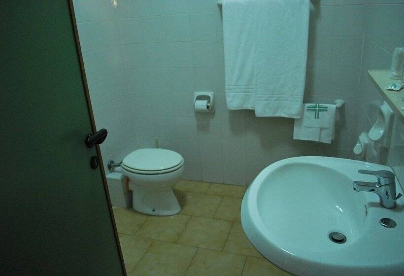 غرفة قياسية فردية, Tre Torri