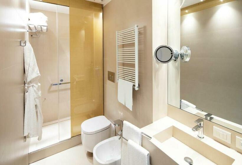 سوئیت جونیور با چشم‌انداز, Palazzo Barocci