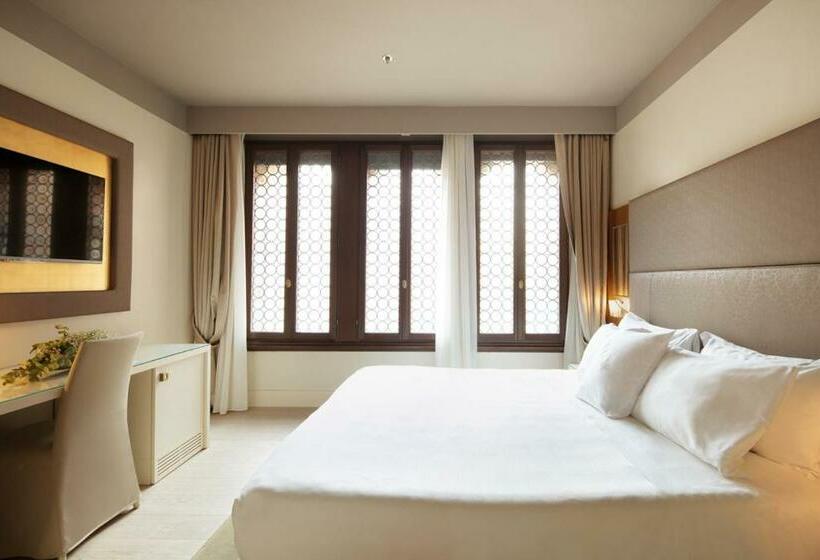 اتاق پرمیوم, Palazzo Barocci