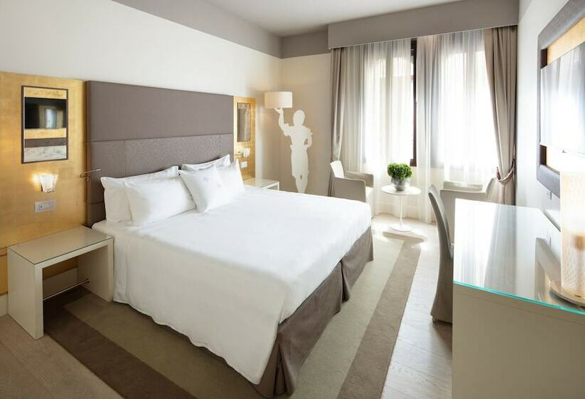 اتاق پرمیوم, Palazzo Barocci