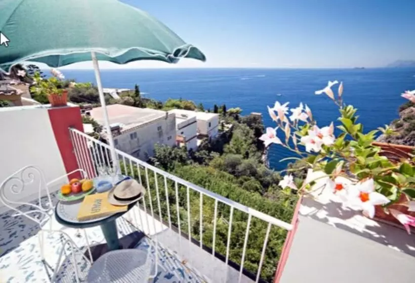 Standard Quadruple Room Sea View