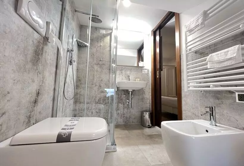اتاق اکونومی, Vivit S