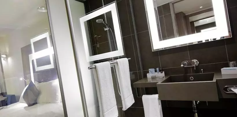 Superior-huone, Novotel London Excel