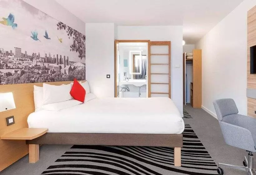 Superior-huone, Novotel London Excel