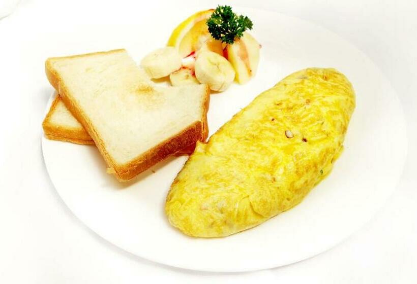 Номер Deluxe Кровать Кинг, Kaiyue Hotel Zhongshan Road St Michael S Cathedral And Zhanqiao Pier Qingdao