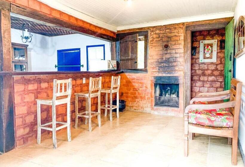 샬레, Pousada Pe Da Serra