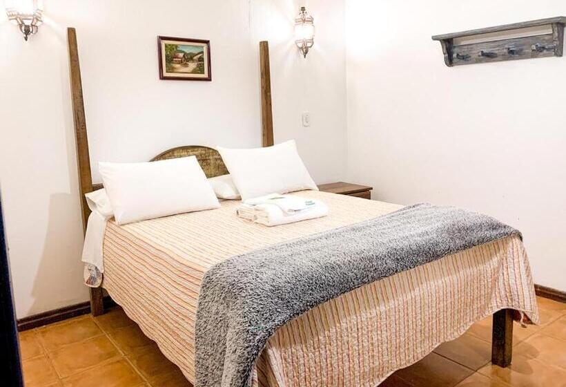 샬레, Pousada Pe Da Serra